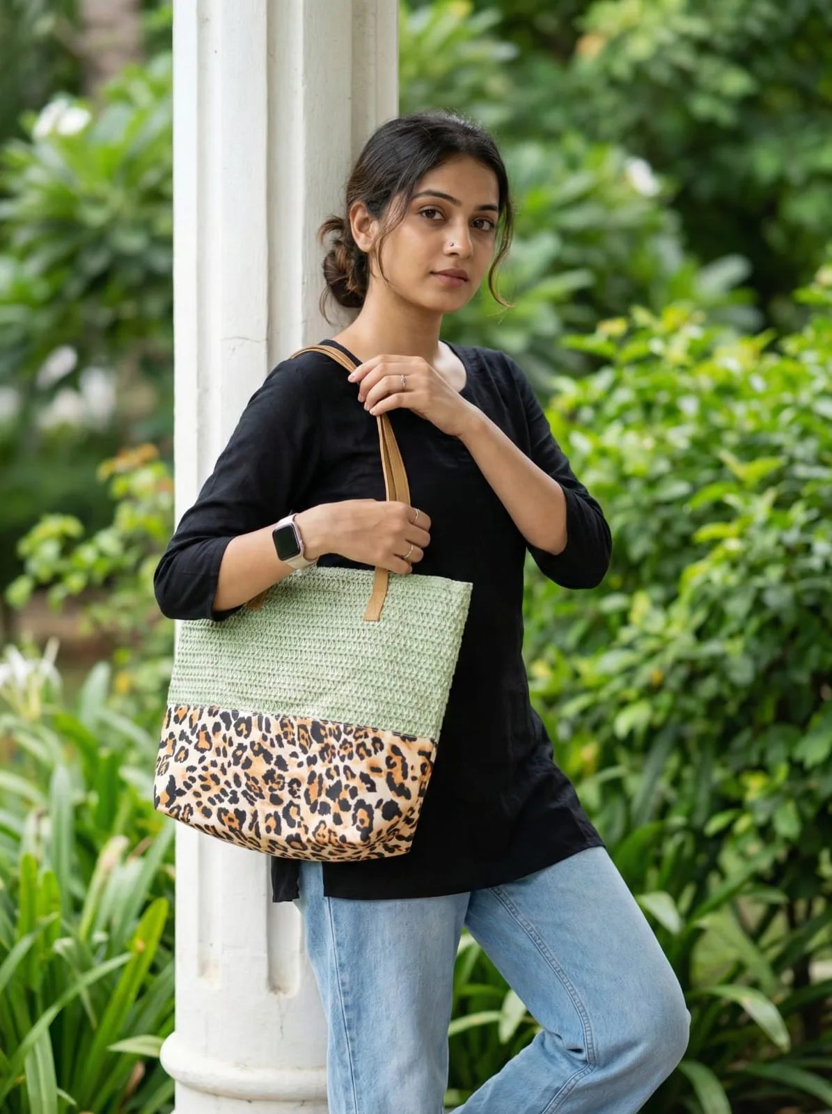 TOTE BAGS
